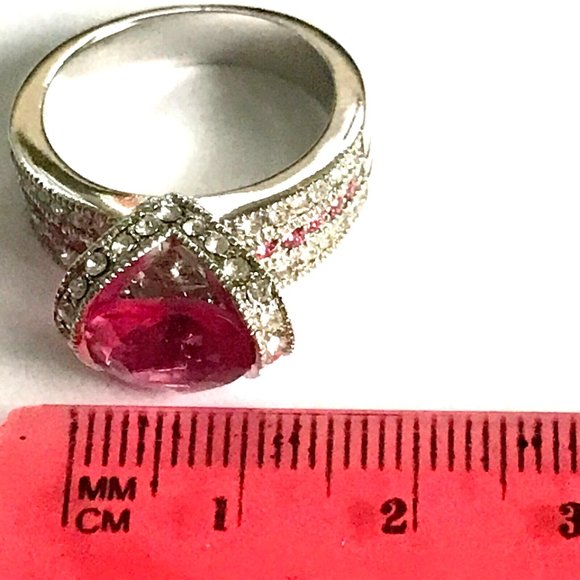 Pink Cubic Zirconia Art Deco Cocktail Ring Size 8 Statement Silver Plated - Picture 16 of 16